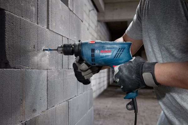 Bosch GSB 600 Darbeli Matkap + 100 Parça Aksesuar Seti