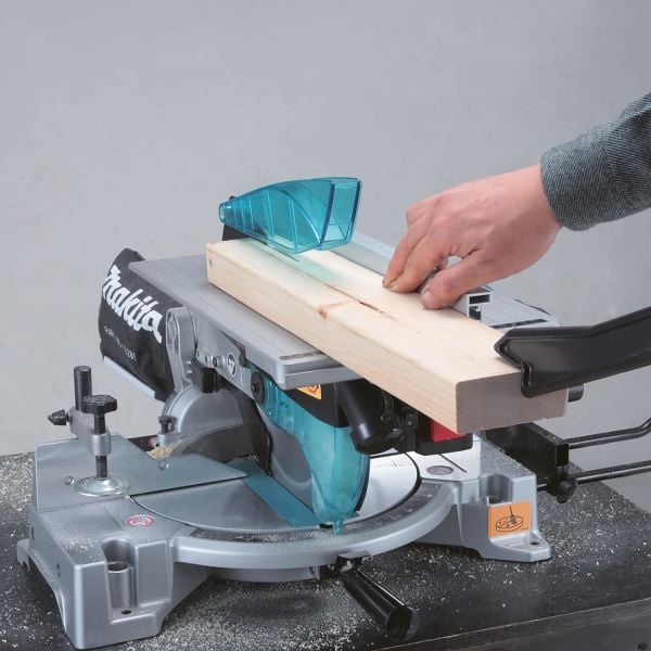Makita LH1040 Üst Tablalı Gönye Kesme Makinesı 1.650W 255mm