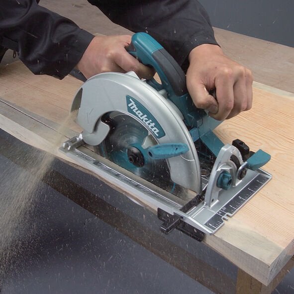 Makita 5008mg Daire Testere 1800 Watt