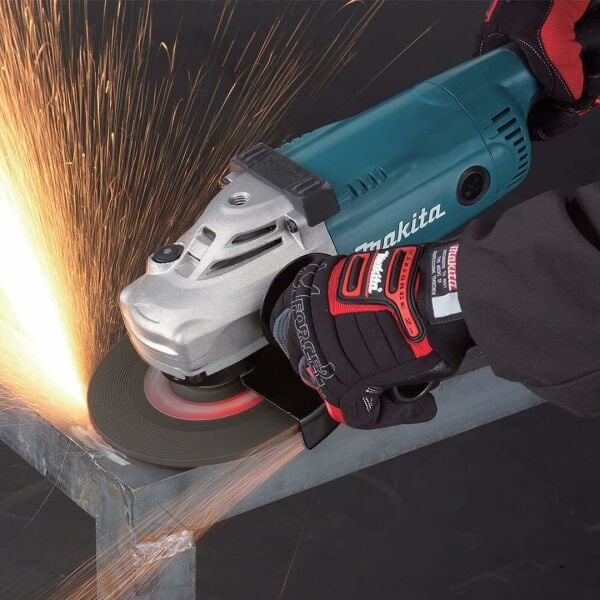 Makita GA7020 2200 W 180 MM Büyük Taşlama Makinesi